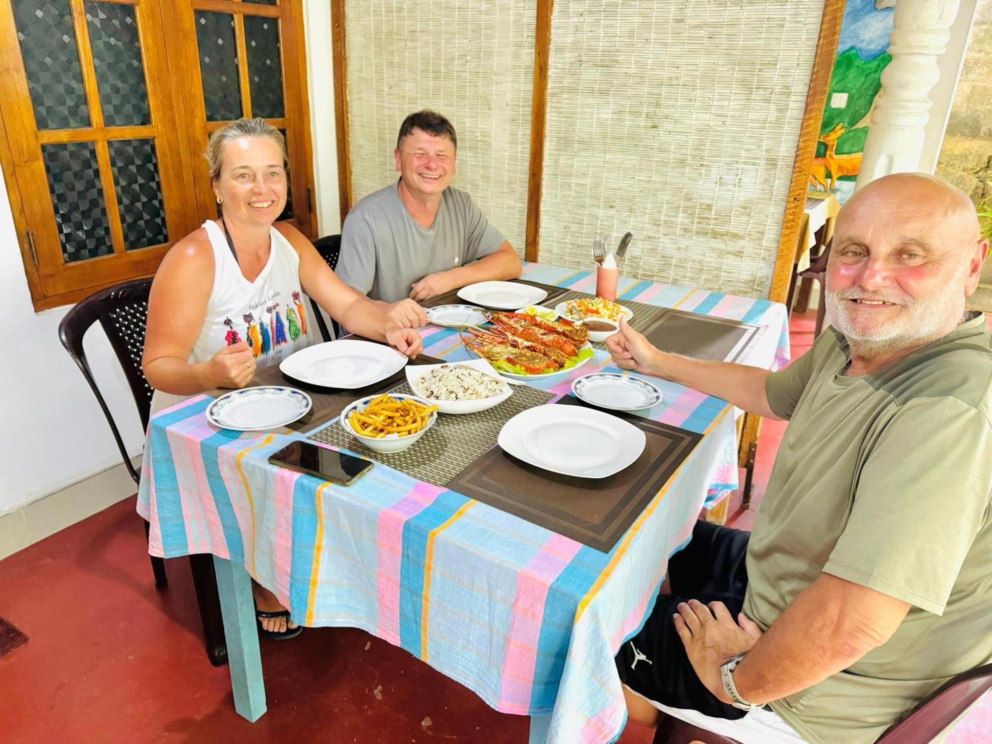 Nethmi Homestay & Restaurant Tangalle Exterior foto